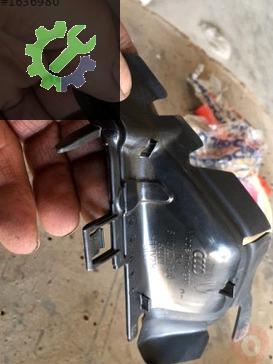Audi A4 Radyatör 8W0121674A çıkma parça