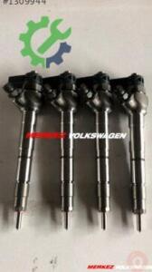 AUDİ - A4 / 2.0 TDİ DİZEL YAKIT ENJEKTÖRÜ (04L130277AE)