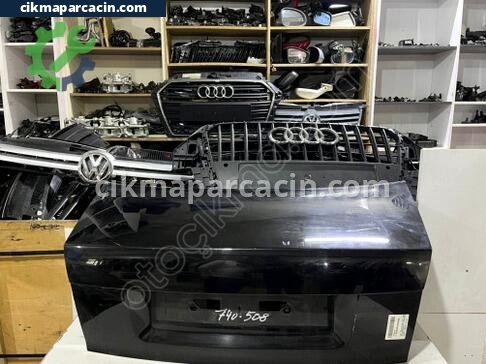 Audi A4 Bagaj Kapağı çıkma parça