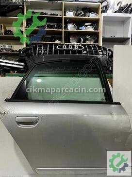 Audi A4 Sağ Arka Kapı çıkma parça