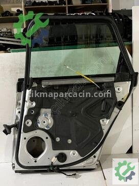 Audi A4 Sağ Arka Kapı çıkma parça