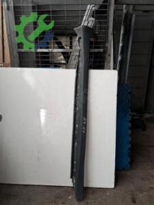 AUDİ A4 2004 MODEL SAĞ MARŞPİYEL DIŞ BAKALİTİ OEM 8E0853859