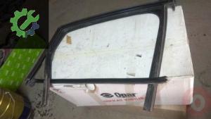 AUDİ A4 2012 SAĞ ARKA KAPI CAM FİTİLİ ORJ ÇIKMA