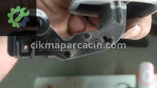 Audi A4 Sağ Kapı Kilidi çıkma parça