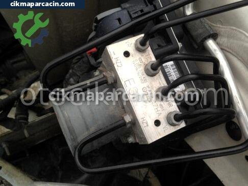Audi A4 ABS Beyni (Modül) çıkma parça