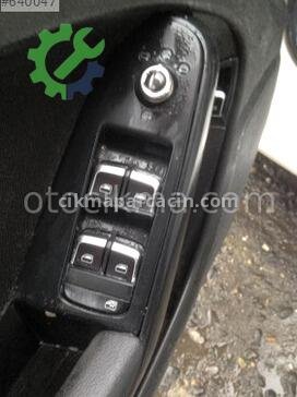 Audi A4 Kapı Döşemesi çıkma parça
