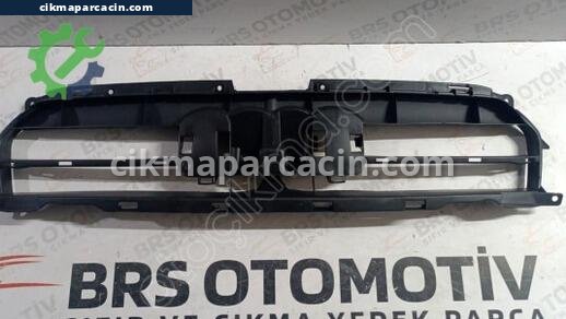 Audi A4 Ön Panjur çıkma parça