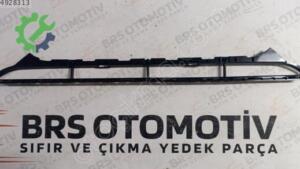 AUDİ A4 2013 TAMPON ORTA IZGARA 8K0807683