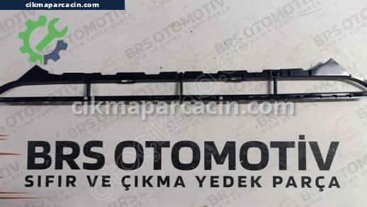 Audi A4 Tampon Izgarası çıkma parça