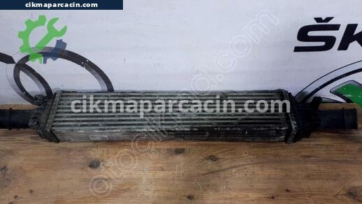 Audi A4 Intercooler Radyatörü çıkma parça