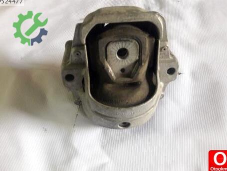 Audi A4 Motor Takozu çıkma parça