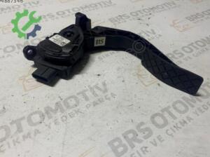 AUDİ A4 A5 GAZ PEDALI 8K1723523