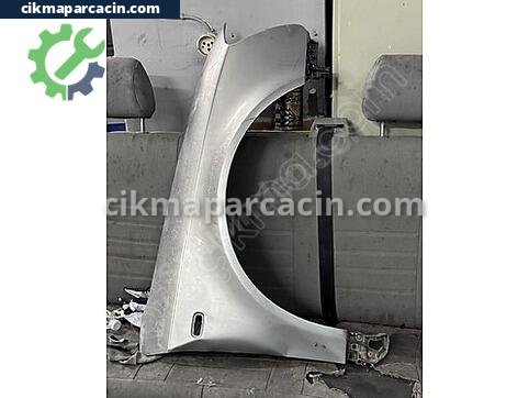 Audi A4 Çamurluk çıkma parça