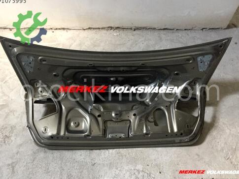 Audi A4 Bagaj Kapağı çıkma parça