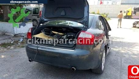Audi A4 Arka Tampon çıkma parça