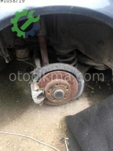 Audi A4 arka taşıyıcı hatasız orjinal çıkma