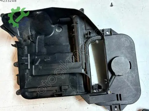 Audi A4 Sigorta Kutusu çıkma parça