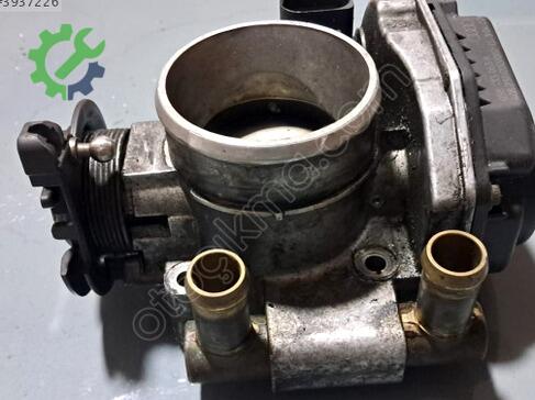 Audi A4 Gaz Kelebeği çıkma parça