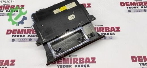 Audi A4 Küllük 8D0857951G çıkma parça