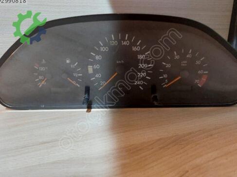 Audi A4 Gösterge Saati 8D0919861H çıkma parça