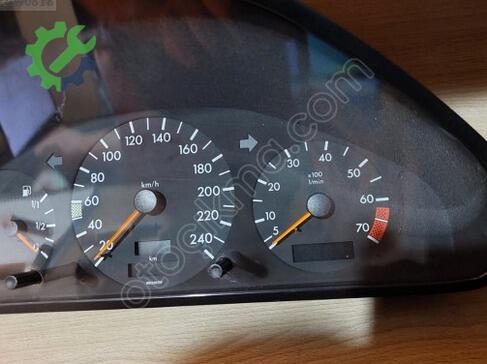Audi A4 Gösterge Saati 8D0919861H çıkma parça