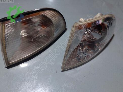 Audi A4 Sinyal çıkma parça