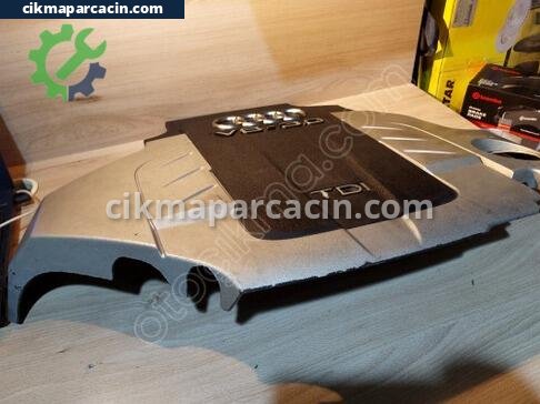 Audi A6 Motor Kapağı çıkma parça