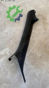 AUDİ A4 B6 COUPE CABRİO ÖN DİREK PLASTİĞİ