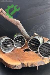 AUDİ A4 B6 TORPİDO GÖĞÜS HAVALANDIRMA IZGARASI
