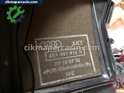 Audi A4 Sigorta Kutusu çıkma parça