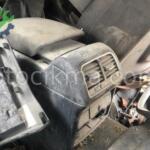 Audi A4 B8 arka üfleme ızgaraları hatasız orjinal çıkma
