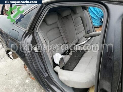 Audi A4 Kelebek Camı çıkma parça