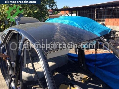 Audi A4 Kesme Tavan Sacı çıkma parça