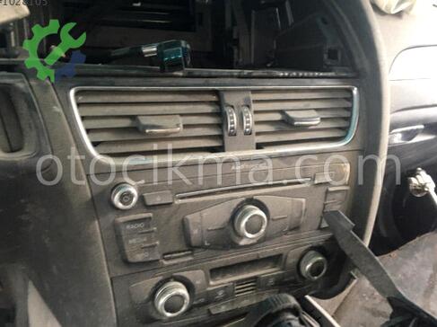 Audi A4 Klima Kontrol Paneli çıkma parça