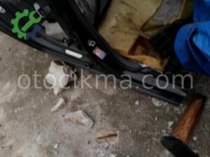 Audi A4 B8 Marşbiyel Siyah hatasız orjinal çıkma