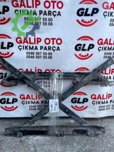 Audi A4 B8 Travers Hatasız Orjinal Çıkma
