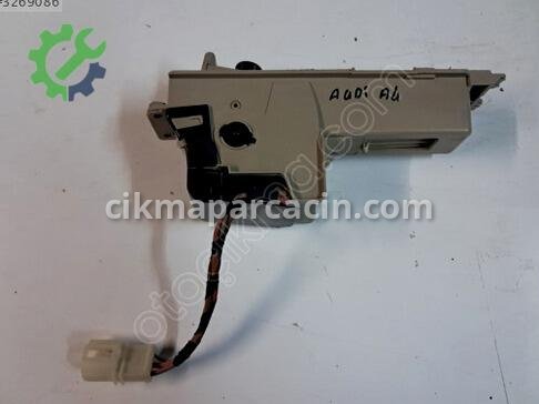 Audi A4 Çakmaklık çıkma parça