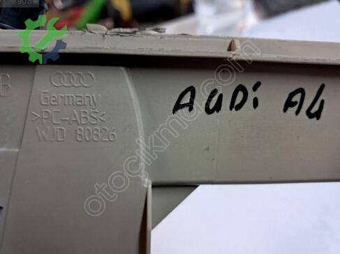 Audi A4 Çakmaklık çıkma parça