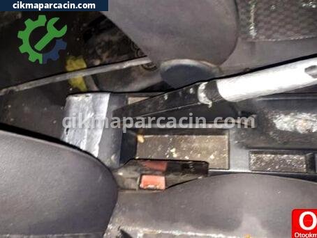 Audi A4 El Freni çıkma parça
