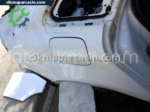 Audi A4 Depo Kapağı çıkma parça