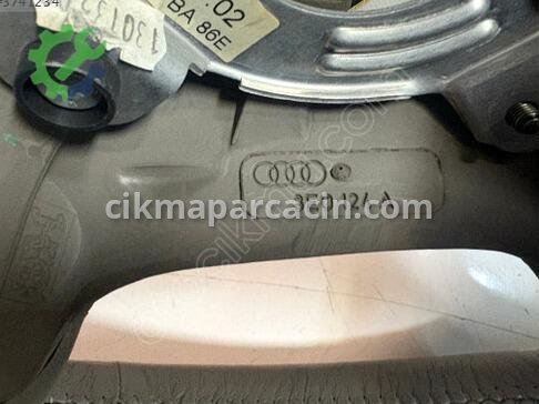 Audi A4 Direksiyon Simidi çıkma parça