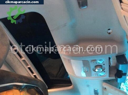 Audi A4 Güneşlik çıkma parça
