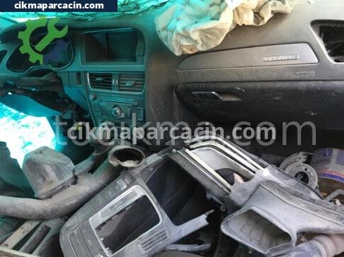 Audi A4 İç Plastik çıkma parça