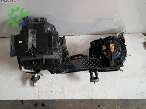 Audi A4 Kalorifer Kutusu çıkma parça