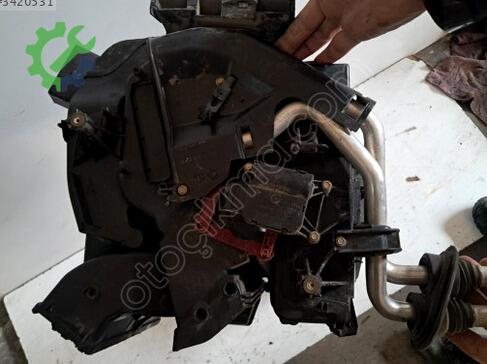 Audi A4 Kalorifer Kutusu çıkma parça