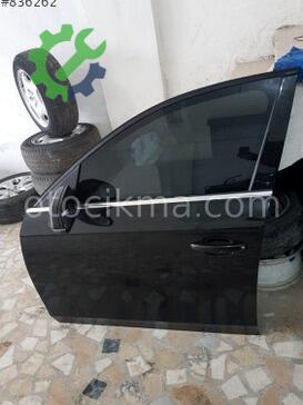 Audi A4 Kapı Camları çıkma parça