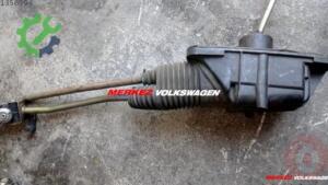 AUDİ - A4 / MANUEL VİTES MEKANİZMASI (8E0711025)