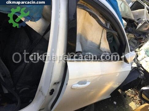 Audi A4 Marşpiyel Sacı çıkma parça