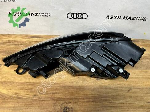 Audi A4 Matrix Far 030129623100 çıkma parça