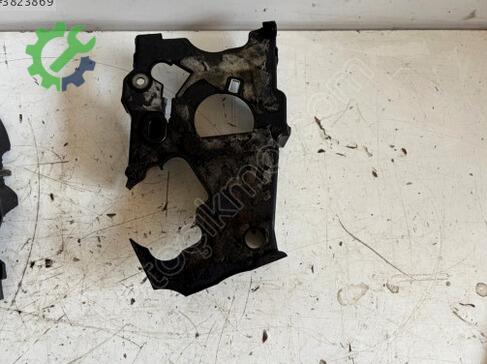 Audi A4 Triger Kapağı çıkma parça
